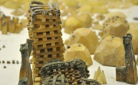 Художник выстроил небоскребы… из скрепок