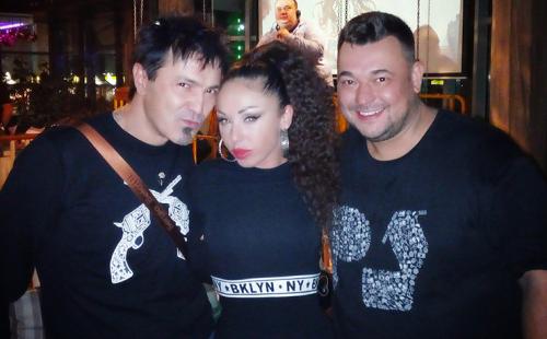 Первые солистки популярных групп