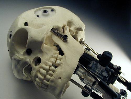 Почувствуйте себя немного роботом…