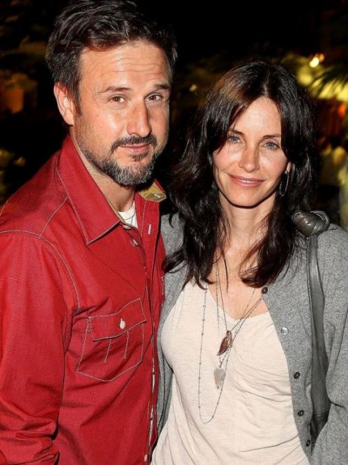 Знаменитые красотки и их молодые избранники