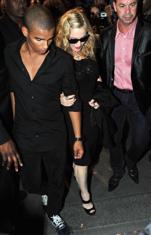 Знаменитые красотки и их молодые избранники