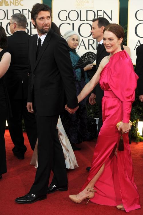 Знаменитые красотки и их молодые избранники