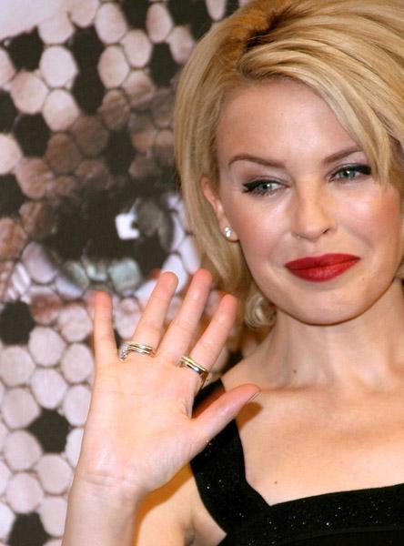 Сногсшибательная Кайли презентует альбом