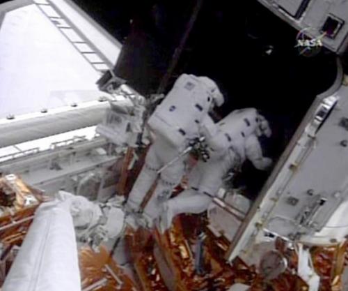 Как американцы телескоп "Хаббл" чинили