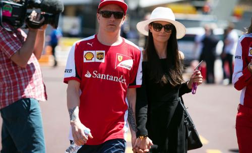 Девушки, покорившие наших и заграничных звезд спорта