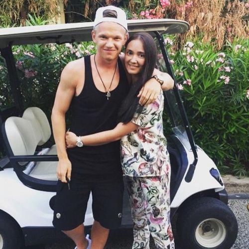 "Наш маленький мирок" за  млн. Где живут российские футболисты