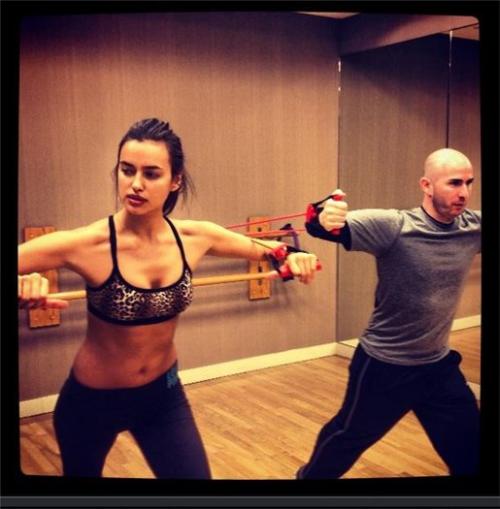 Ирина Шейк: самый горячий метеорит из Челябинска