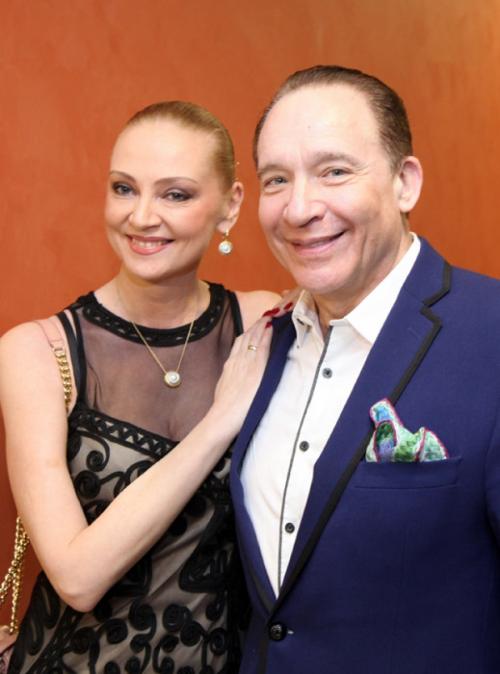 Седина в бороду: российские знаменитости, женившиеся на молодых