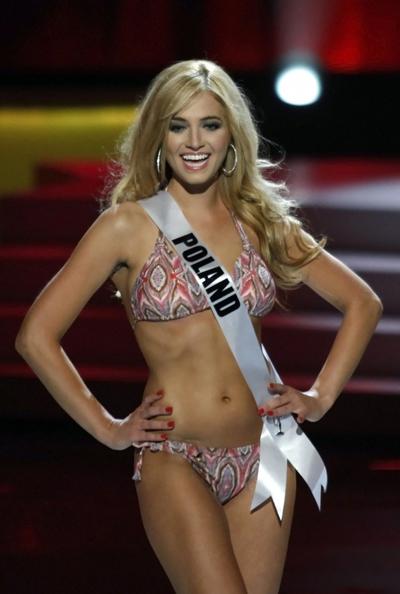 Как красавицы готовились к конкурсу "Мисс Вселенная 2011"