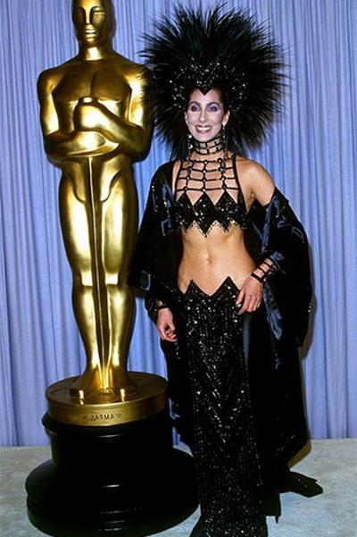 Самые яркие и обсуждаемые наряды за историю "Оскара"