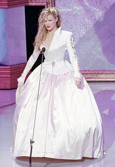 Самые яркие и обсуждаемые наряды за историю "Оскара"