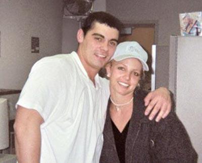 Топ-10 самых недолговечных звездных браков