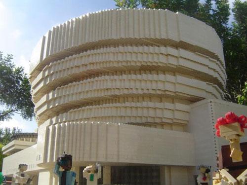 Из лего построили Нью-Йорк