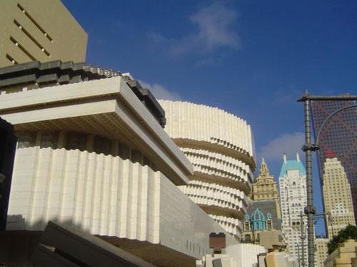 Из лего построили Нью-Йорк