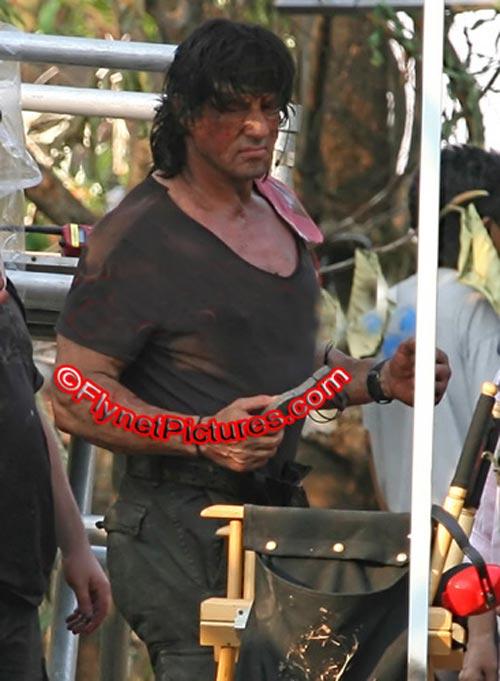 Сталлоне зажигает: старик Рэмбо идет на войну