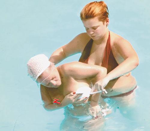 Лариса Долина устроила бикини-шоу в Сочи