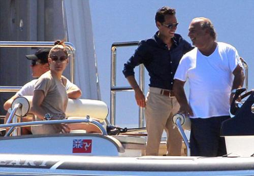 Откровенные снимки с юбилея Наоми Кэмпбелл попали в Сеть