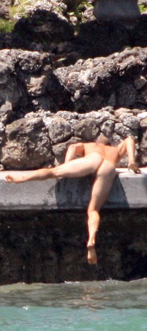 «Прирождённый убийца» сверкнул задом в бассейне  Оуэна Уилсона