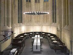 Голландцы превратили церковь в книжный магазин