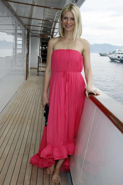 Куда уходят корни знаменитостей? В Россию…