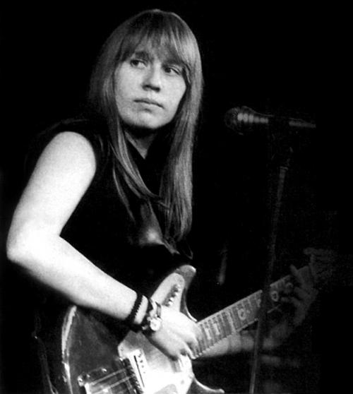 Внезапные смерти российских звезд, до сих пор окруженные тайной