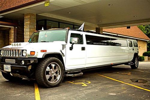 Звёздные лимузины стареют на стоянках