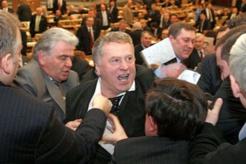 Как дерутся политики