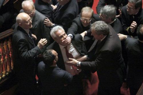 Как дерутся политики