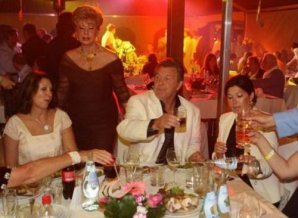 Редкие фото советских знаменитостей на праздниках и во время застолья