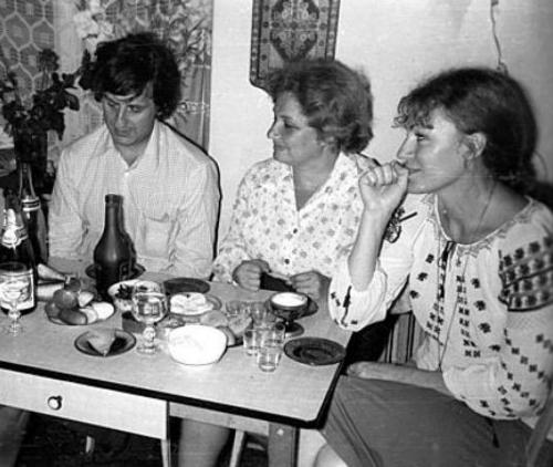 Редкие фото советских знаменитостей на праздниках и во время застолья