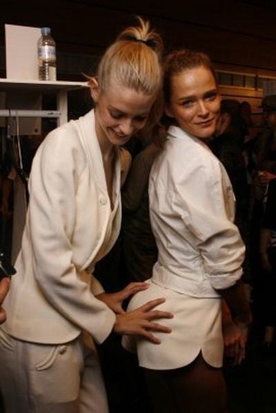 Звездные руки не для скуки: вся экспрессия знаменитостей