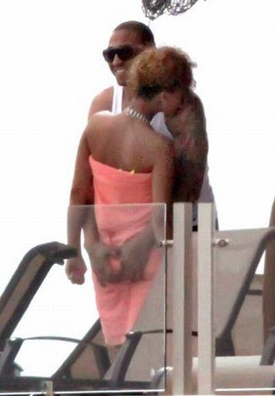 Звездные руки не для скуки: вся экспрессия знаменитостей