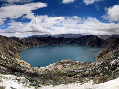 15 самых красивых кратерных озер нашей планеты