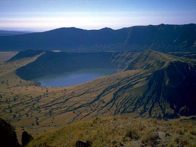 15 самых красивых кратерных озер нашей планеты