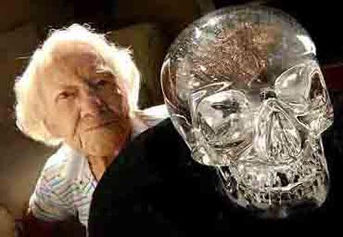 Хрустальный череп транслирует сны