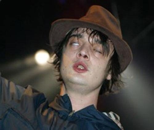 Знаменитости, арестованные за наркотики