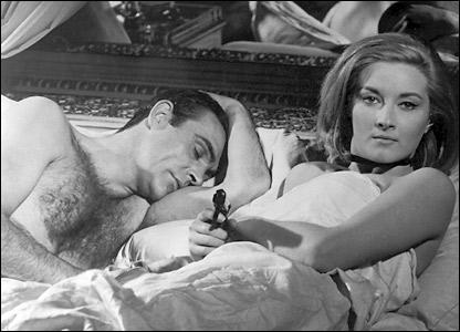 Все девушки агента 007 Джеймса Бонда