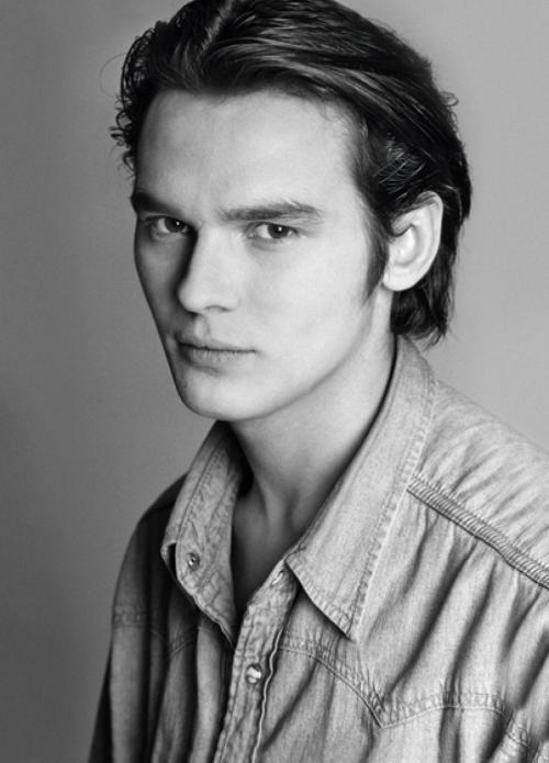 "На-На", Шатунов, Титомир и другие: что стало с музыкальными секс-символами 90-х