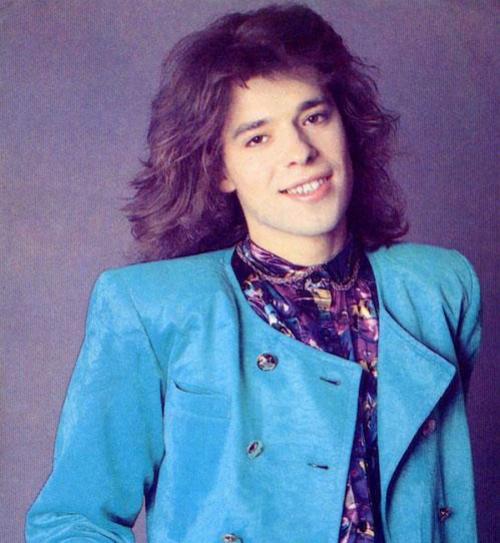 "На-На", Шатунов, Титомир и другие: что стало с музыкальными секс-символами 90-х