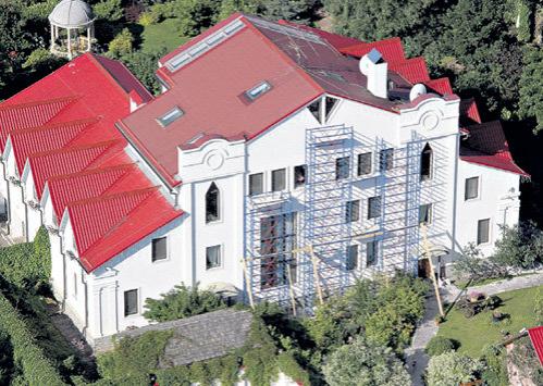 Самый дорогой дворец Подмосковья соседствует с дачей Пугачёвой