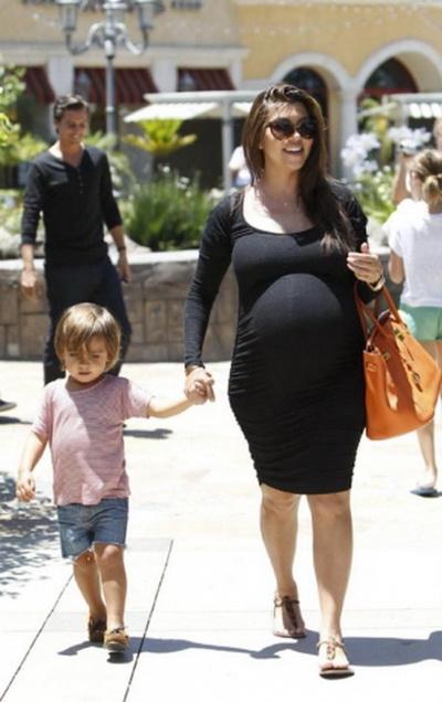 Похудевшие звёздные мамы: во время и после беременности