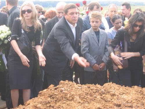 Знаменитые вдовы и вдовцы: звезды, пережившие смерть любимых