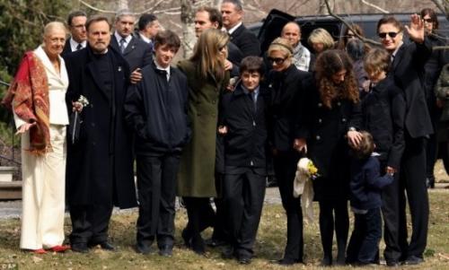 Знаменитые вдовы и вдовцы: звезды, пережившие смерть любимых