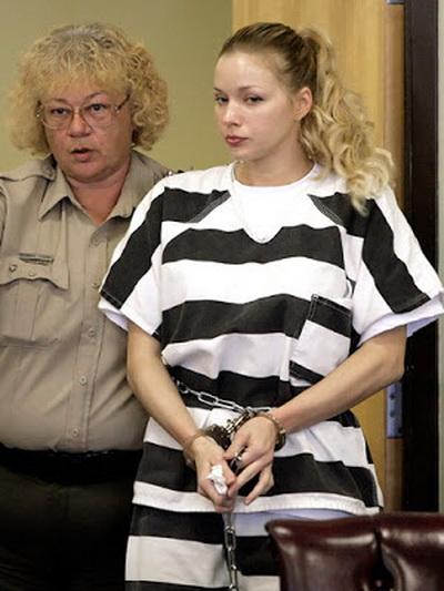 14  американских учительниц, осуждённых за связи с учениками