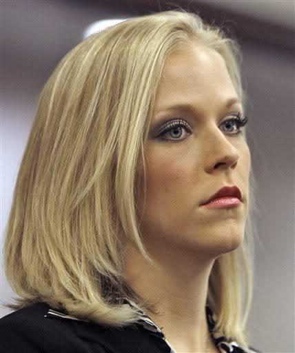 14  американских учительниц, осуждённых за связи с учениками