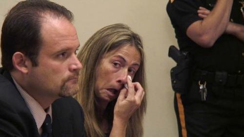 14  американских учительниц, осуждённых за связи с учениками