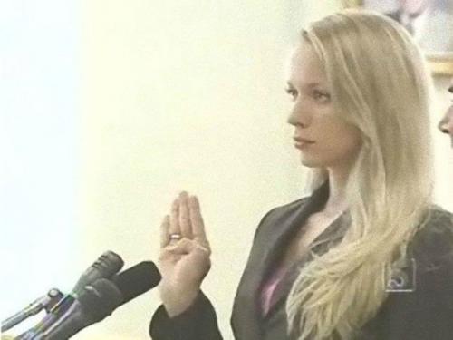 14  американских учительниц, осуждённых за связи с учениками