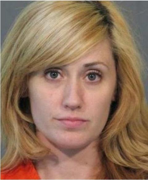 14  американских учительниц, осуждённых за связи с учениками