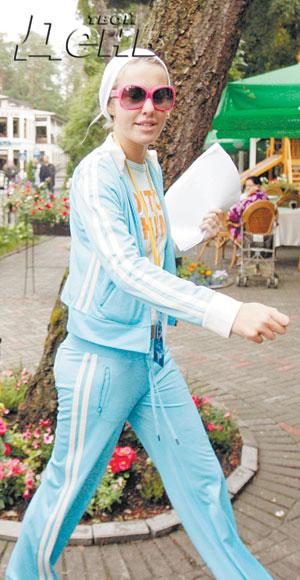 "Волна" Юрмалы смыла с Собчак макияж