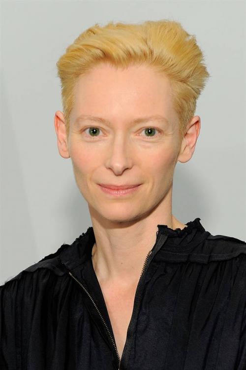 Знаменитости с оригинальными лицами